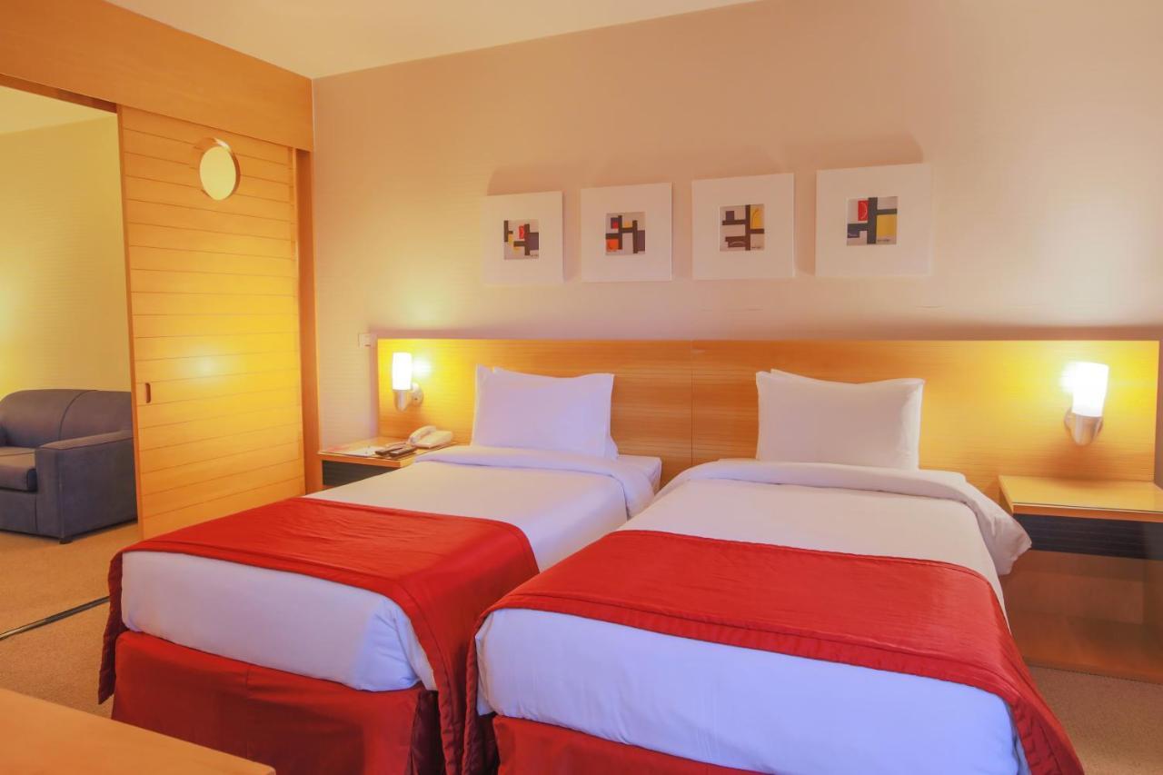 Golden Tulip Alvorada 4*