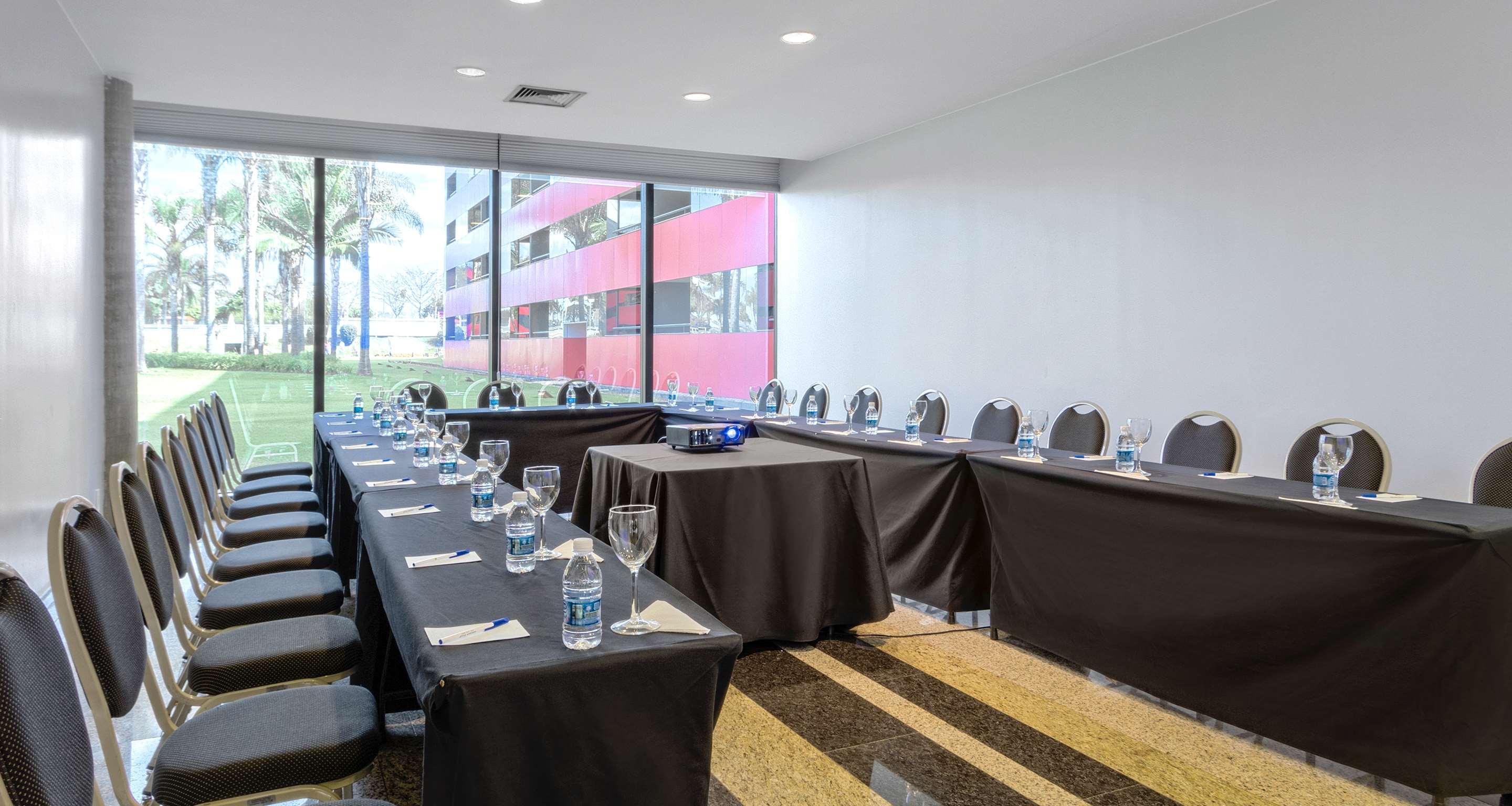 Hotel Golden Tulip Alvorada