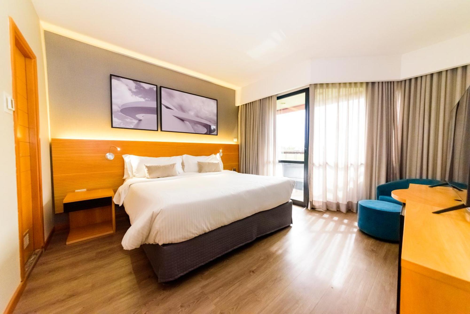 Golden Tulip Alvorada Hotel